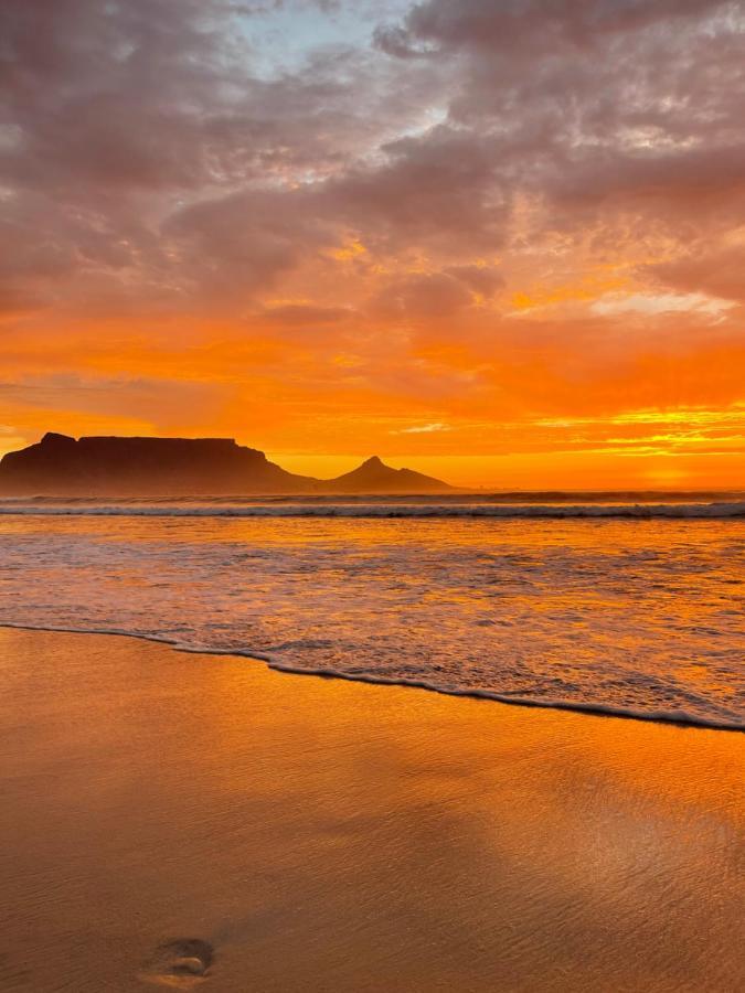 Sunset Beach Holiday Accommodation 开普敦 外观 照片